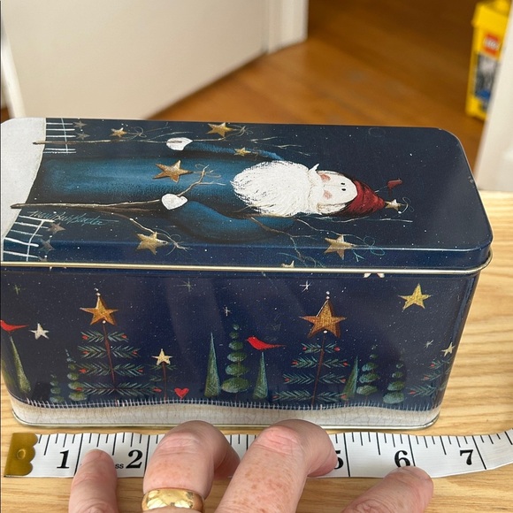 Festive Santa Decorative Tin for gift giving or small items - baked goods etc - Picture 10 of 12